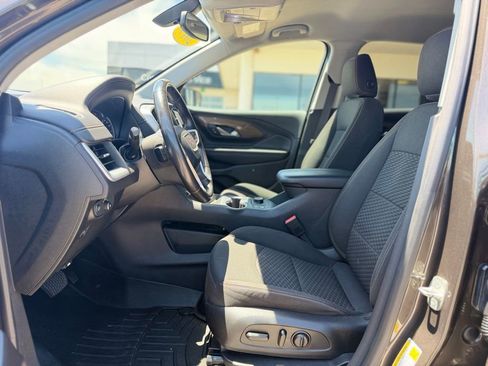 Used 2019 GMC Terrain SLE w/ Driver Convenience Package FWD image 8