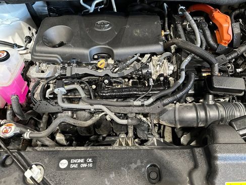 Used 2023 Toyota Sienna Limited AWD/4WD image 20