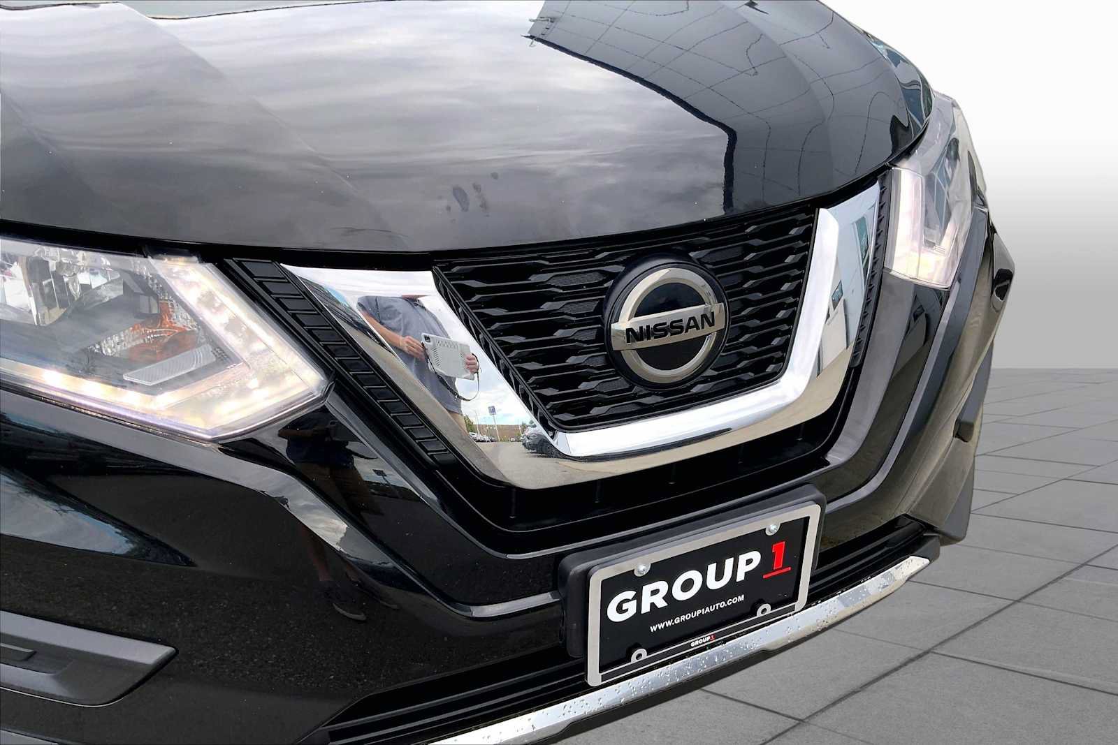 Used 2020 Nissan Rogue S w/ Special Edition Package AWD/4WD image 30