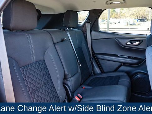 Used 2022 Chevrolet Blazer LT image 17