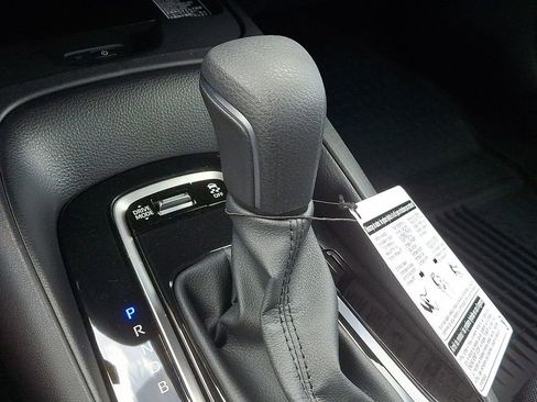 New 2026 Toyota Corolla SE FWD image 18