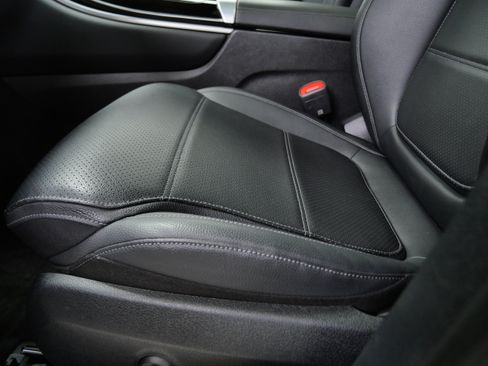 Certified 2023 Mercedes-Benz GLC 300 4MATIC image 17