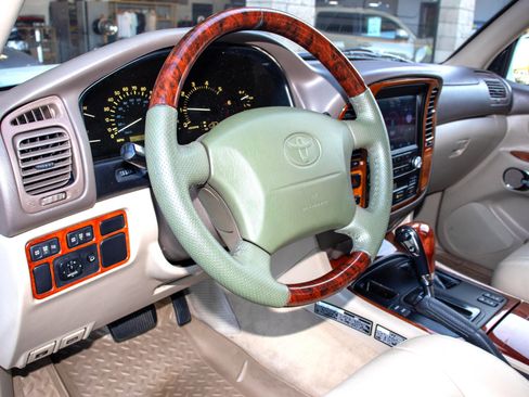 Used 2001 Lexus LX 470 4WD image 14