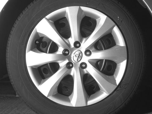 Used 2025 Toyota Corolla LE FWD image 13