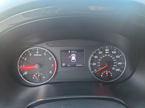 Used 2023 Kia Seltos S w/ Navigation Package FWD image 19
