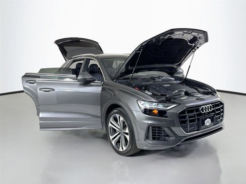Used 2021 Audi Q8 Premium Plus image 40