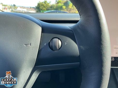 Used 2022 Tesla Model 3 Long Range AWD/4WD image 47