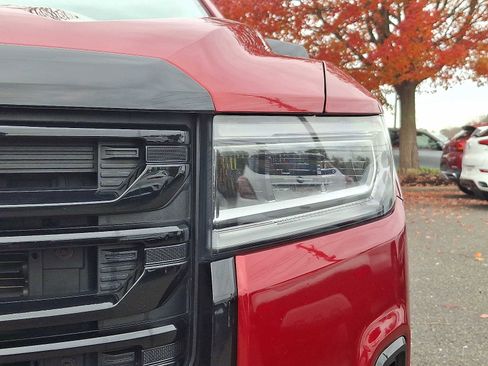 Certified 2023 GMC Acadia SLE w/ Driver Convenience Package image 11