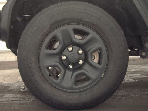 Used 2021 Jeep Wrangler Sport image 28