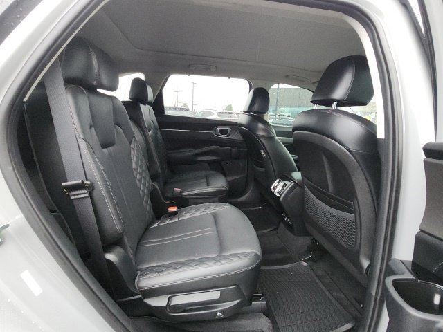 Used 2023 Kia Sorento SX AWD/4WD image 17