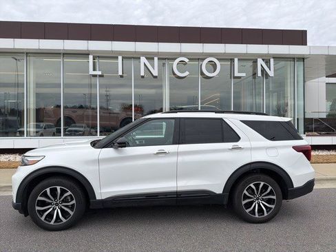 Used 2020 Ford Explorer ST w/ Premium Technology Package image 2
