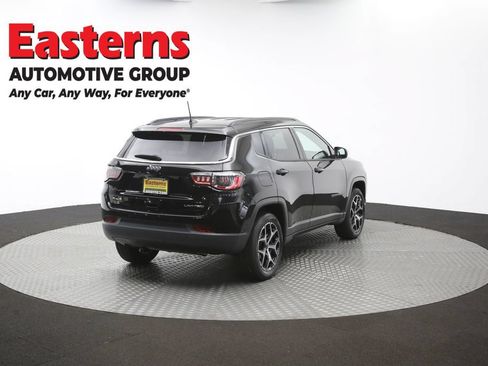Used 2025 Jeep Compass Limited AWD/4WD image 39