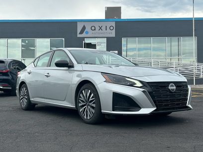 Used 2024 Nissan Altima 2.5 SV