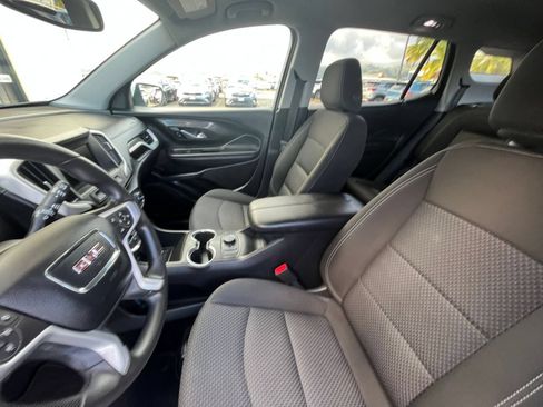 Used 2024 GMC Terrain SLE FWD image 24