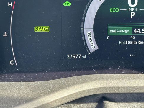 Certified 2025 Toyota Camry LE image 8