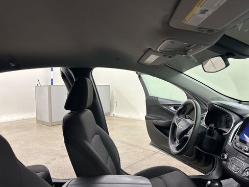 Used 2019 Chevrolet Malibu LT image 21
