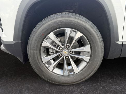 New 2026 Chevrolet Equinox LT w/ Convenience Package II image 15