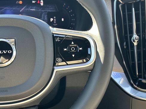 New 2026 Volvo XC90 B6 Plus w/ Protection Package Premier image 9