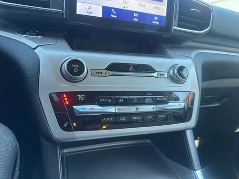 Used 2021 Ford Explorer XLT w/ Equipment Group 202A image 19