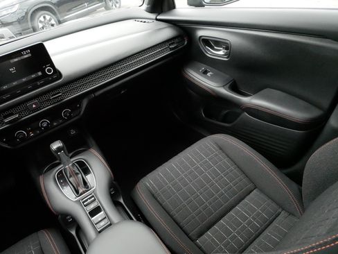 Certified 2024 Honda HR-V Sport image 11