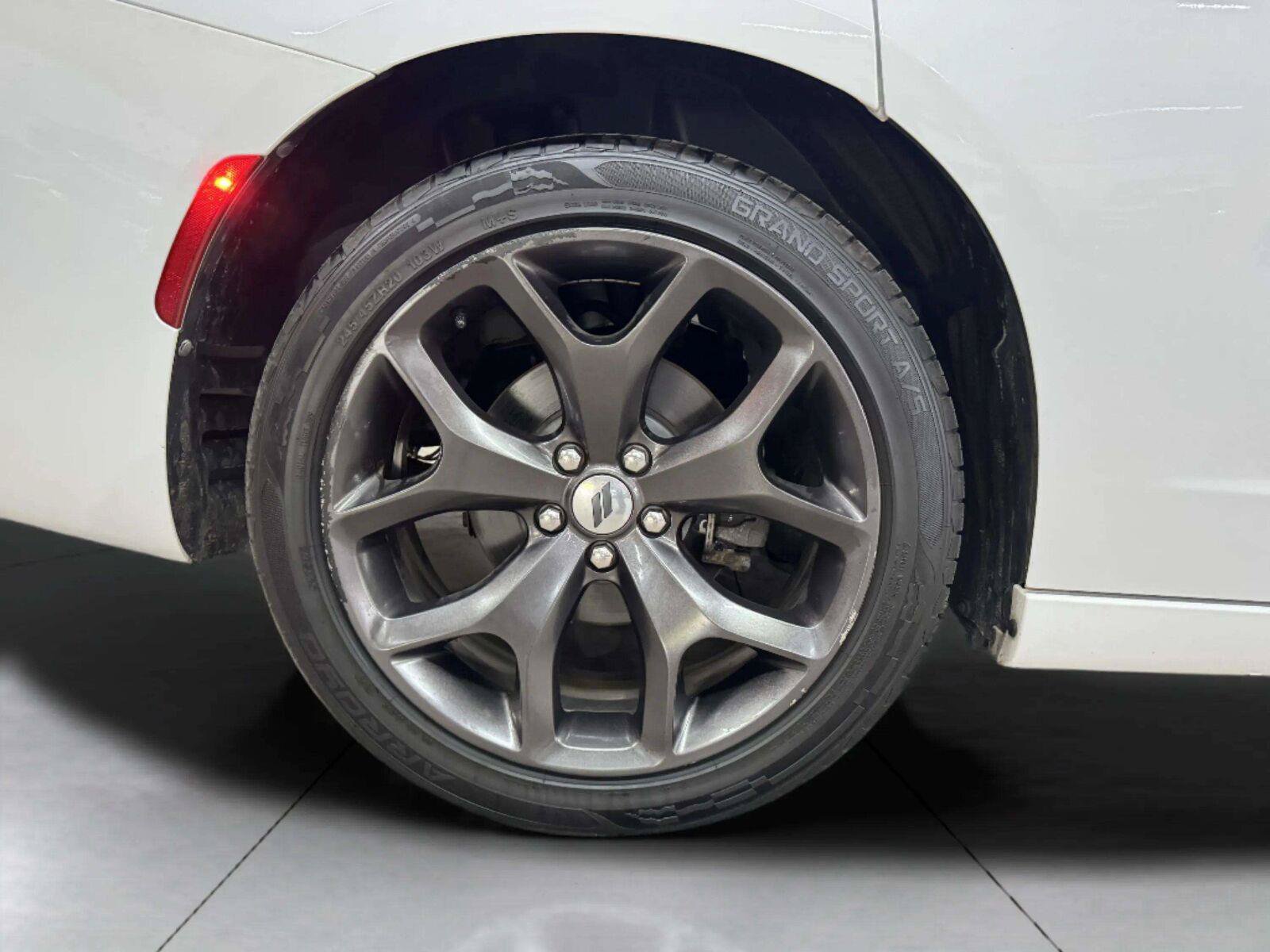 Used 2018 Dodge Charger R/T w/ Plus Group RWD image 45