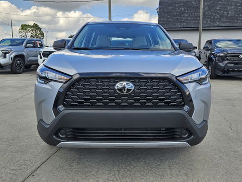 Certified 2025 Toyota Corolla Cross L image 2