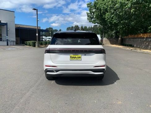 New 2026 Lincoln Nautilus Reserve AWD/4WD image 4