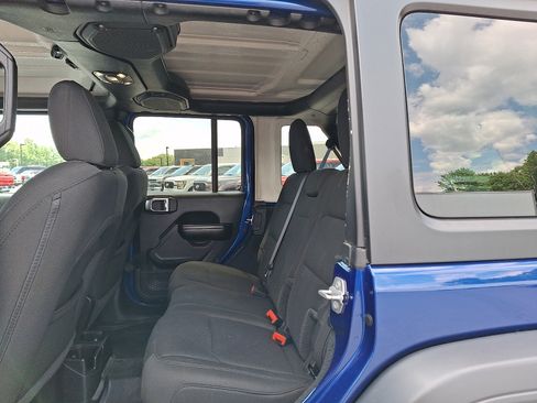 Used 2020 Jeep Wrangler Unlimited Sport AWD/4WD image 10