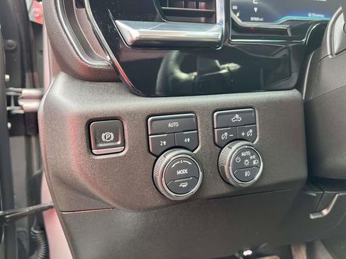 Used 2025 Chevrolet Silverado 1500 RST w/ Redline Edition image 15