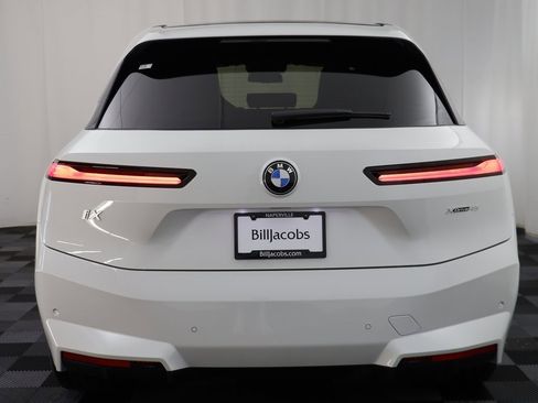 New 2026 BMW iX xDrive45 w/ Climate Comfort Package image 17