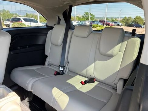 Certified 2026 Honda Odyssey EX-L image 32