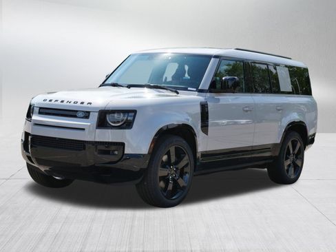 New 2026 Land Rover Defender 130 X-Dynamic SE AWD/4WD image 1