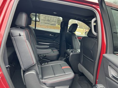 New 2026 Chevrolet Traverse RS image 51