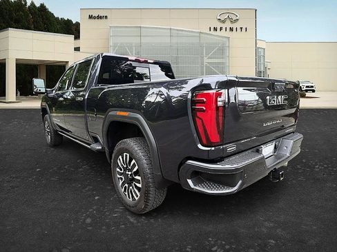 Used 2024 GMC Sierra 3500 Denali Ultimate AWD/4WD image 6