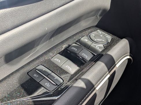 Used 2022 Cadillac Escalade Sport image 12