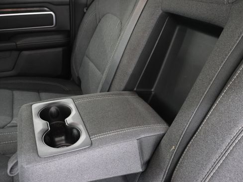 Used 2020 RAM 1500 Big Horn AWD/4WD image 36