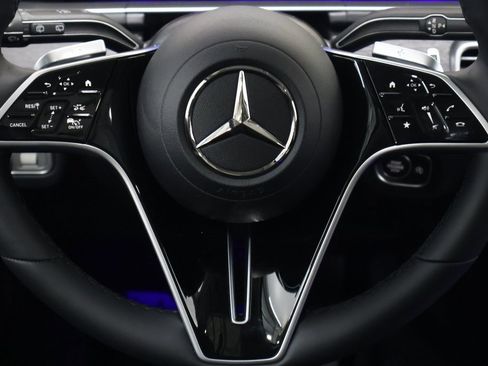 New 2026 Mercedes-Benz GLE 450 4MATIC image 17