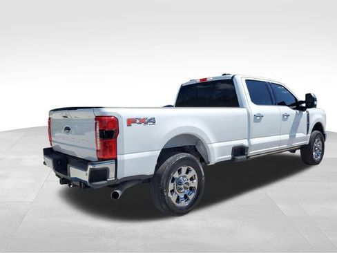 Used 2023 Ford F250 Lariat w/ Lariat Ultimate Package AWD/4WD image 4