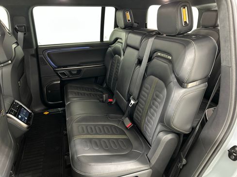 Used 2024 Rivian R1S Adventure AWD/4WD image 21