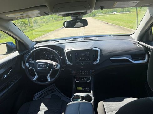 Used 2022 GMC Terrain SLE w/ Driver Convenience Package AWD/4WD image 19
