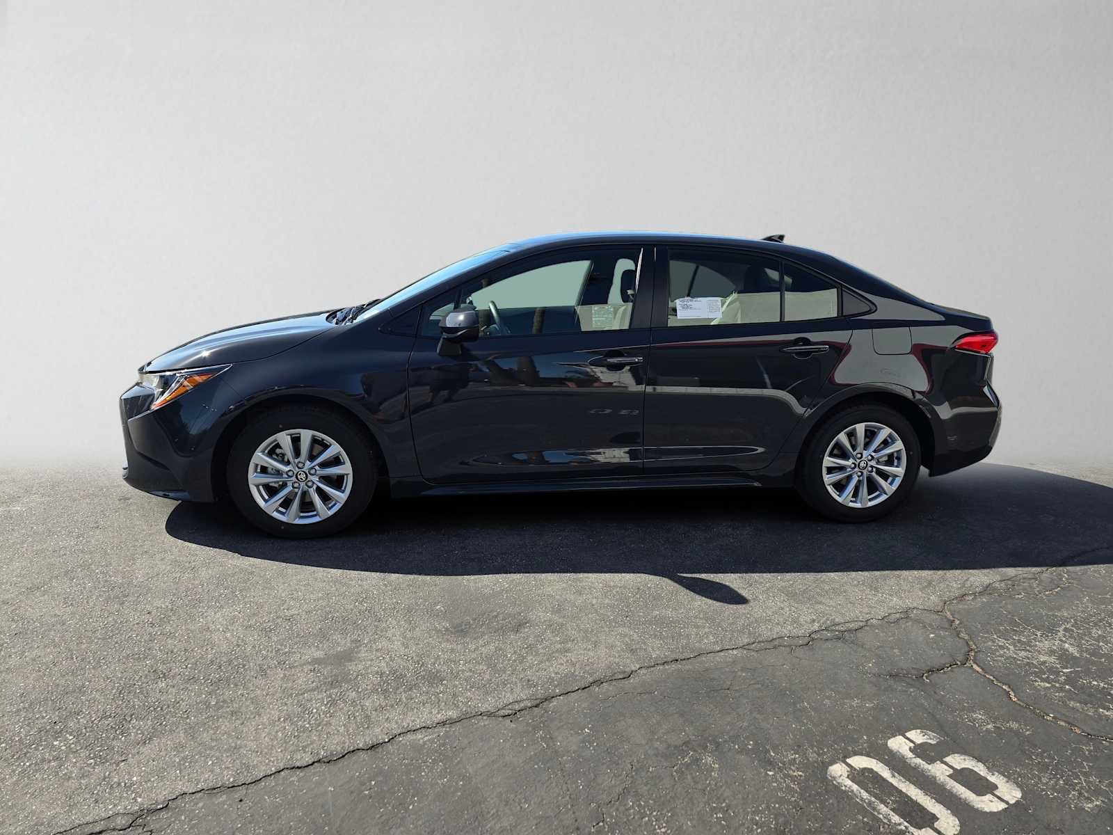New 2027 Toyota Corolla LE w/ LE Premium Package FWD image 6