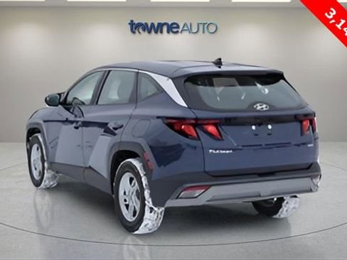 Used 2025 Hyundai Tucson SE image 3