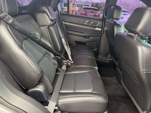 Used 2017 Ford Explorer Limited w/ Equipment Group 301A image 7