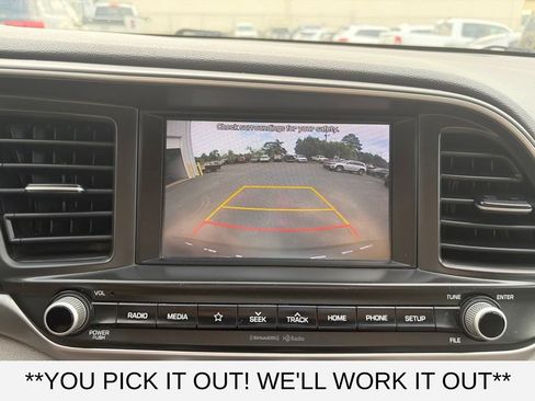 Used 2020 Hyundai Elantra SEL FWD image 14
