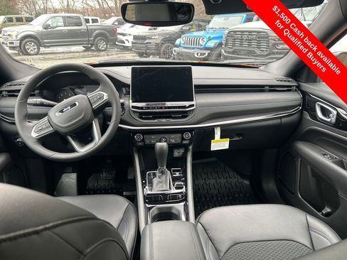New 2026 Jeep Compass Latitude image 22