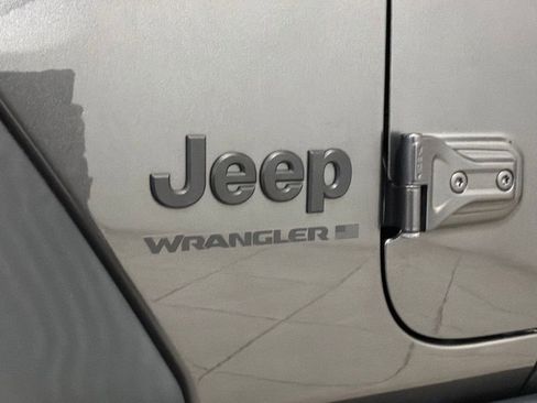 Used 2023 Jeep Wrangler Unlimited Sport AWD/4WD image 27