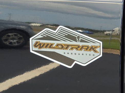 Used 2022 Ford Bronco Wildtrak AWD/4WD image 3