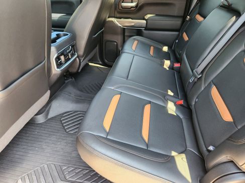 Used 2020 GMC Sierra 1500 AT4 w/ AT4 Premium Package AWD/4WD image 13