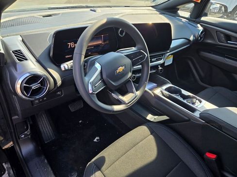 New 2026 Chevrolet Equinox EV LT image 16