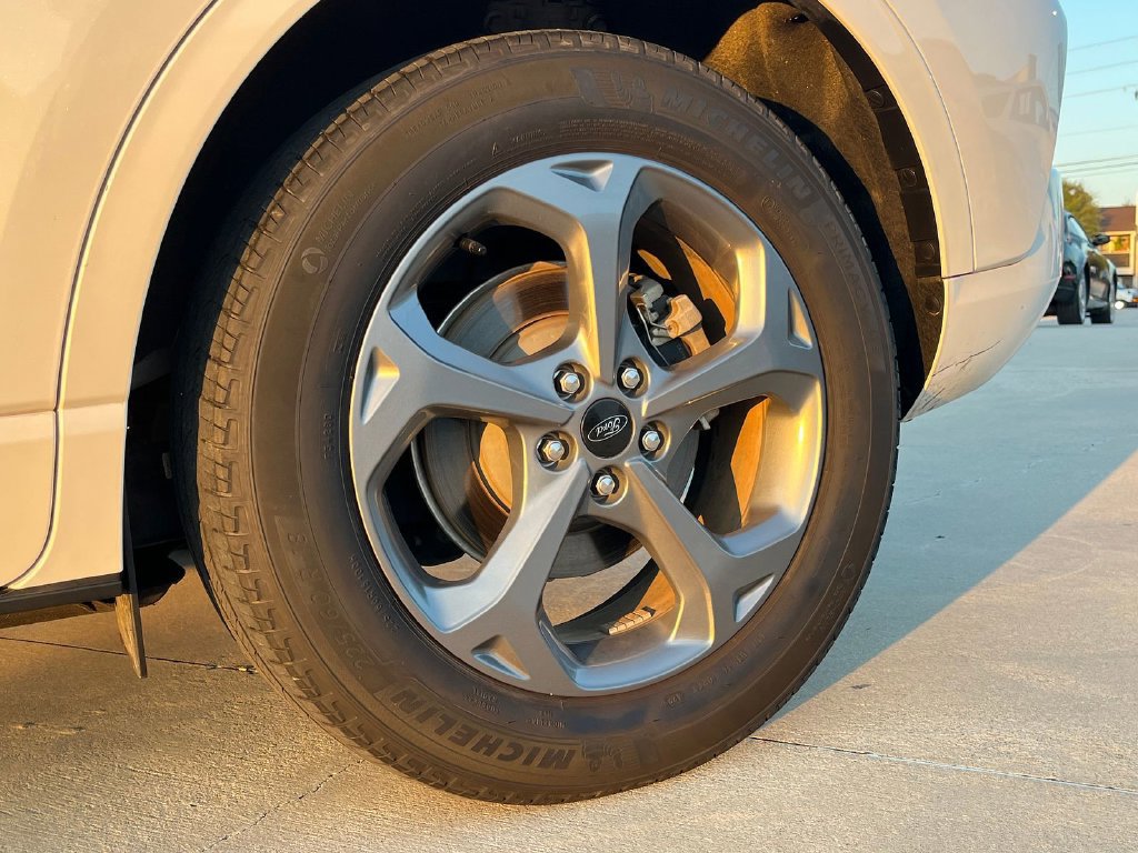 Used 2023 Ford Escape ST-Line w/ Tech Pack #1 FWD image 7